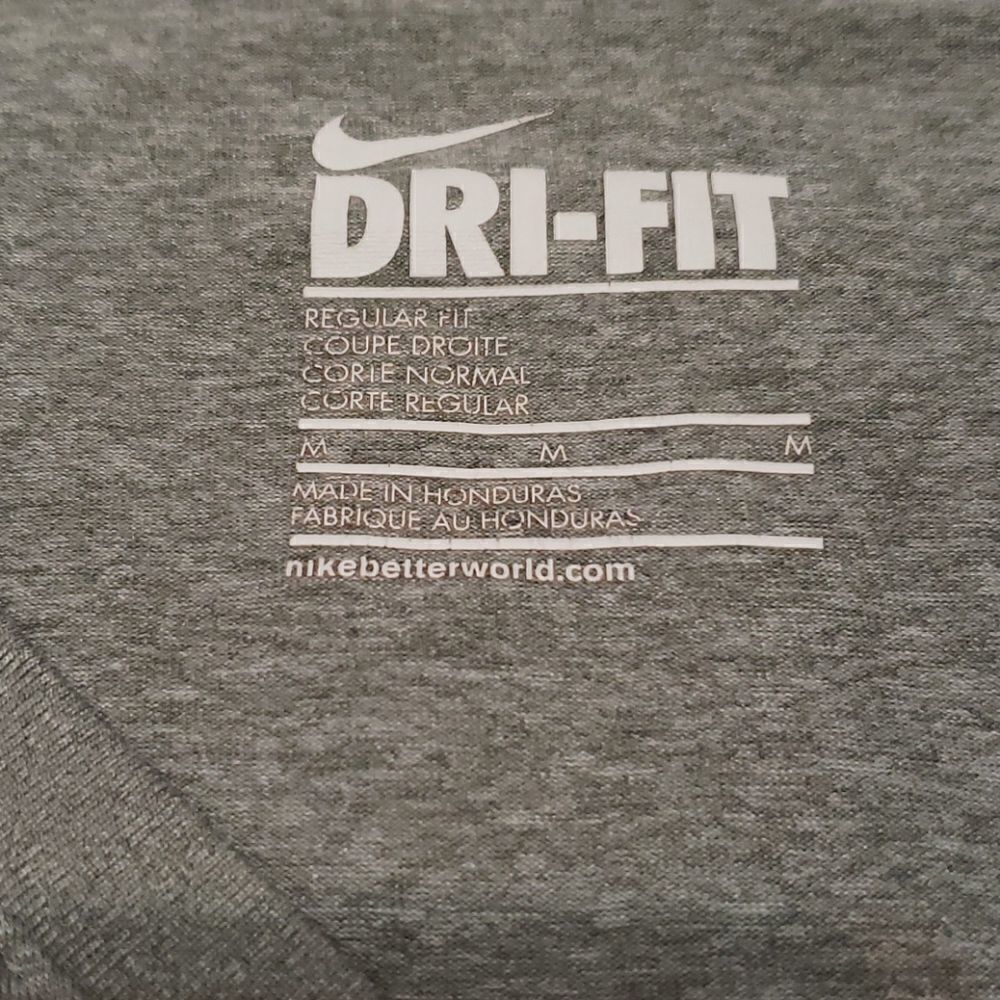 Nike grey dri fit tee - Picture 2 of 3